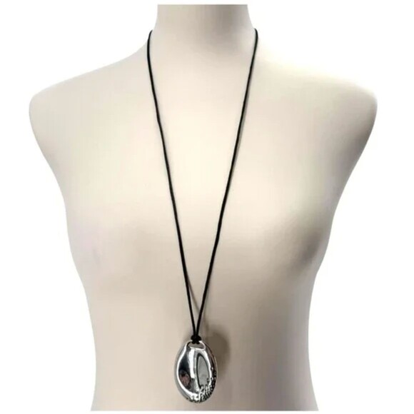 J. Jill Sculpted Oval Pendant Necklace Silver Cluster Rhinestones Adjustable NWT - Picture 9 of 11